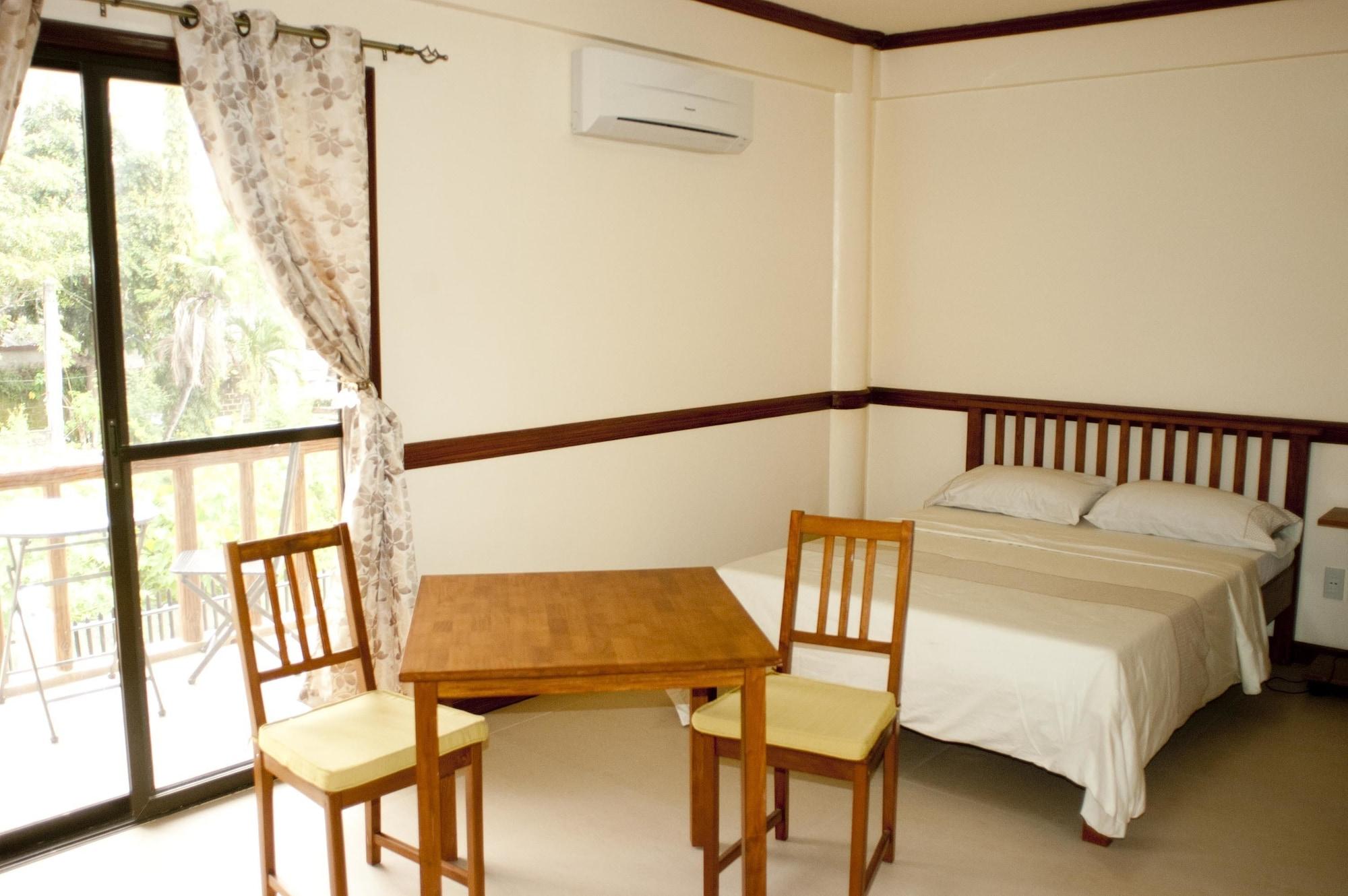 Punta House Hotell Lapu-Lapu City Exteriör bild